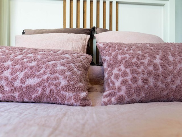 7 claves para renovar la decoración de tu dormitorio solo cambiando el textil