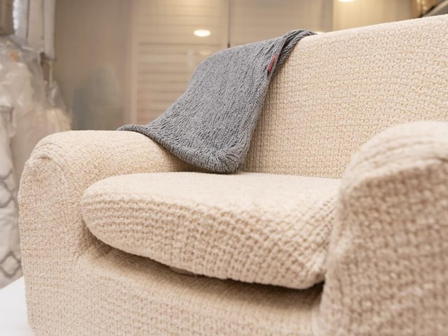 ¿Merece la pena tapizar un sofá en vez de comprar uno nuevo?