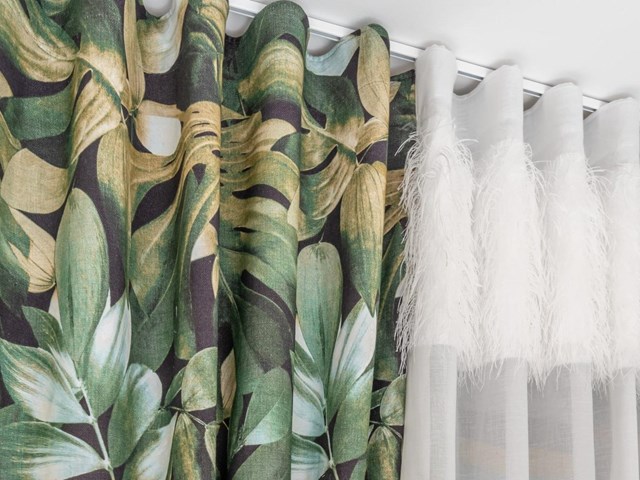 Ondas grandes y estilizadas: cortinas con anillas a medida en Vigo