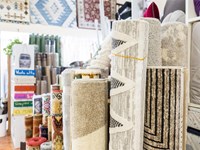 ¿Qué materiales de alfombra son más fáciles de limpiar?